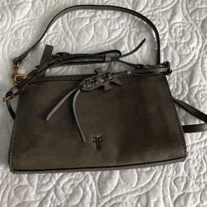 Frye Carson Wristlet Crossbody: GREY